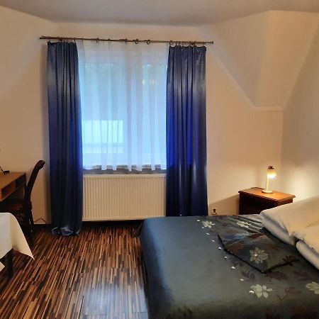 Fantazja - Restauracja I Noclegi Radom Buitenkant foto