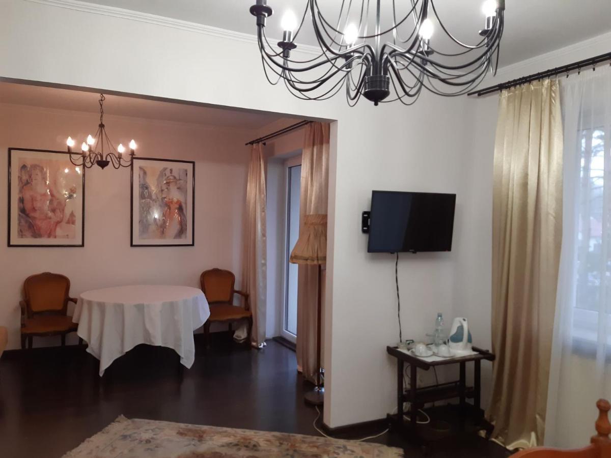 Fantazja - Restauracja I Noclegi Radom Buitenkant foto